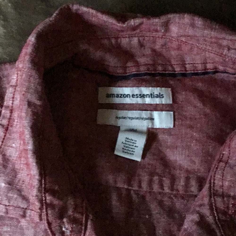 NWOT Amazon Essentials button down - Picture 3 of 6